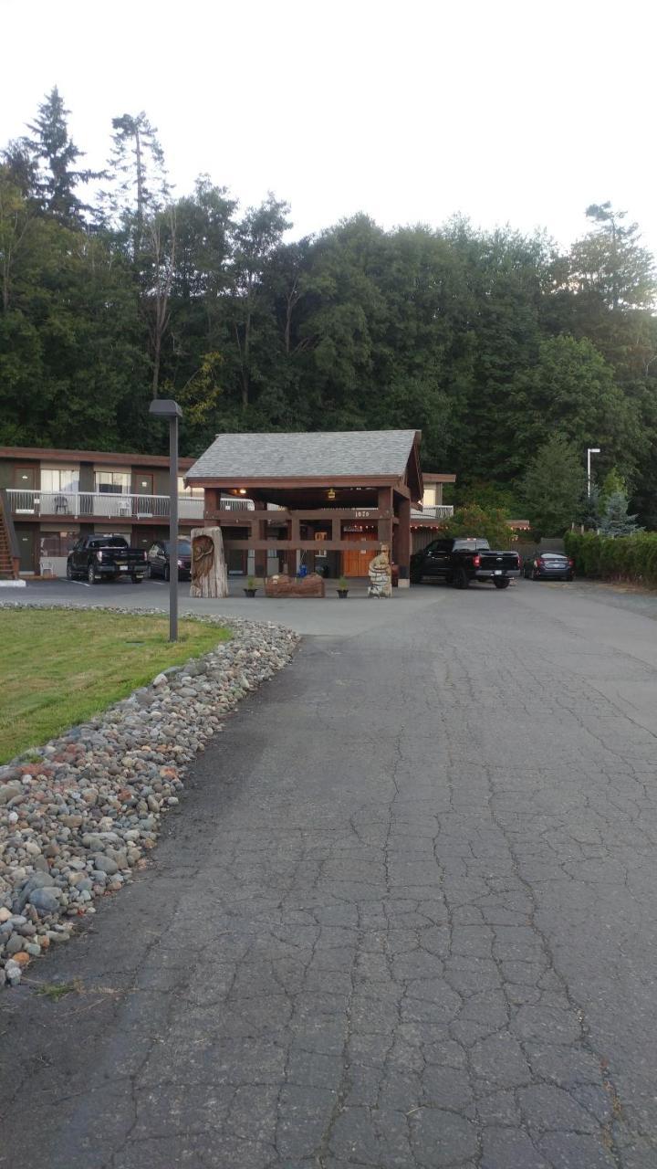 Big Rock Motel 캠벨리버 외부 사진